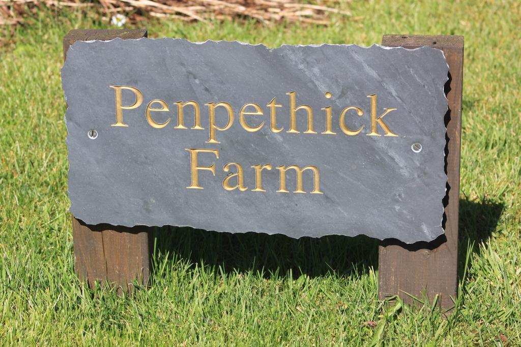 Penpethick Farm Holiday Home Боскасъл Екстериор снимка